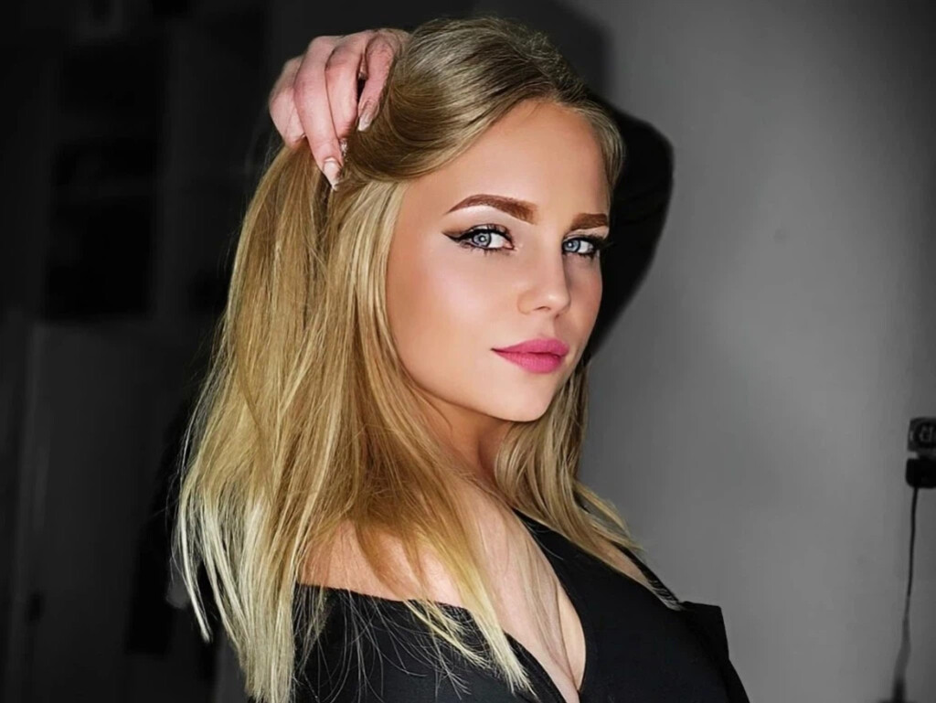 Amateurcam CherryDeluxe