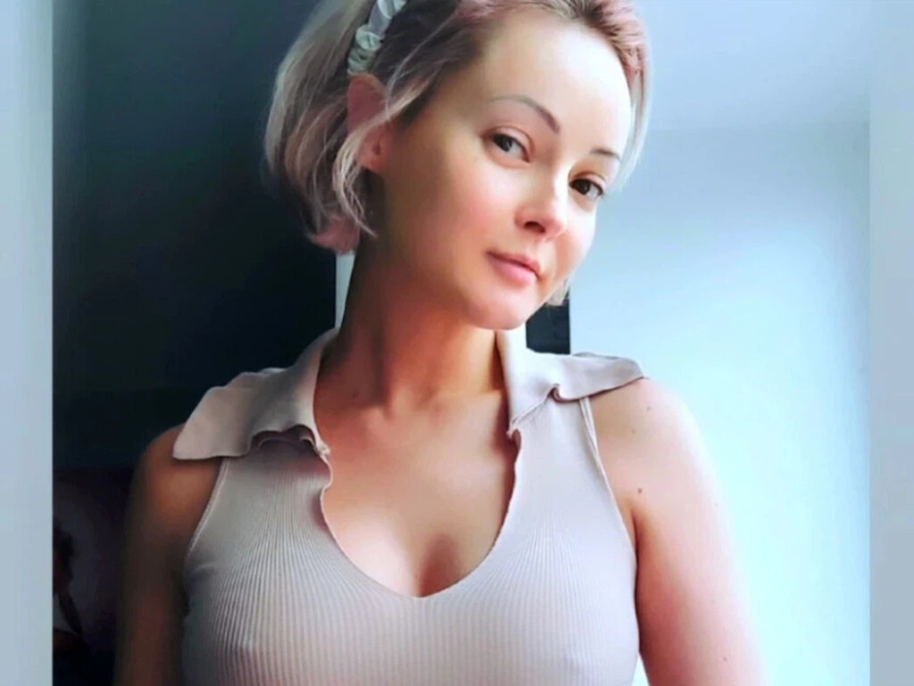 Amateurcam SophieCrush