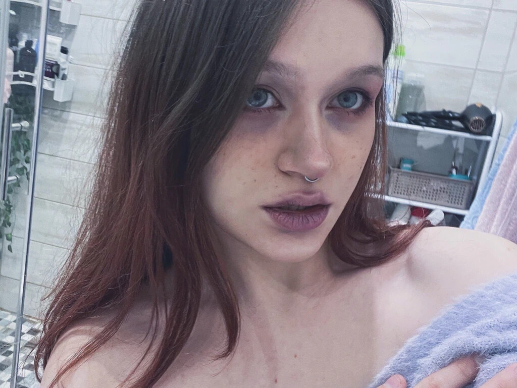 Amateurcam BabyElizabeth