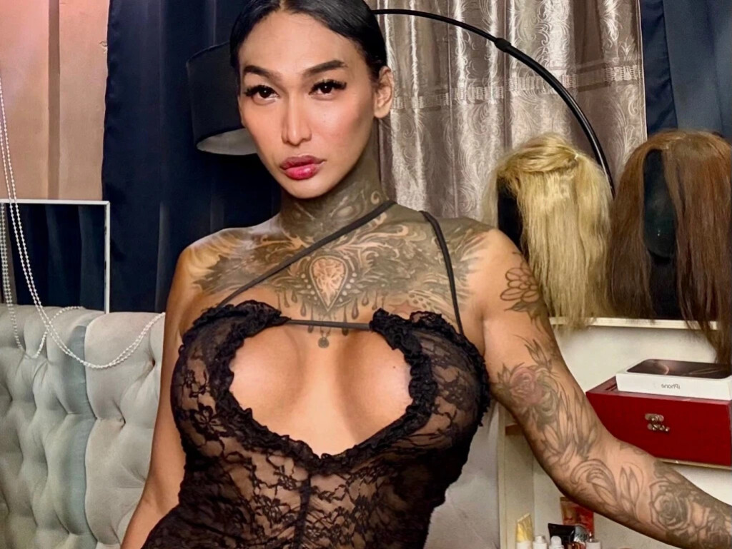 Amateurcam TopDominantTS