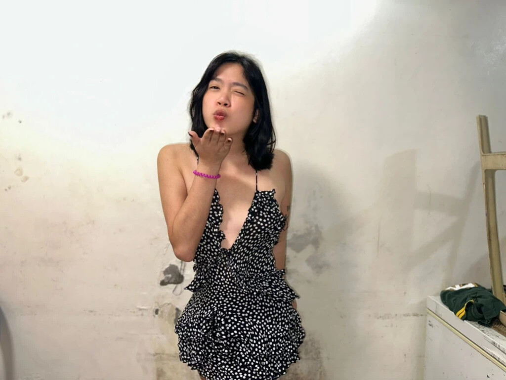 Amateurcam AsianSlut