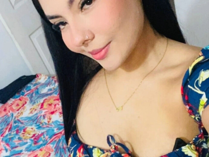 Amateurcam KisyBella