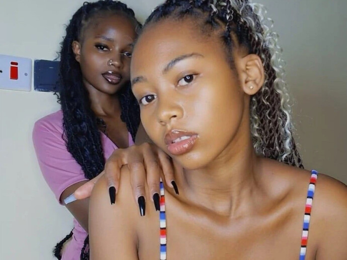 Amateurcam EbonyHooters