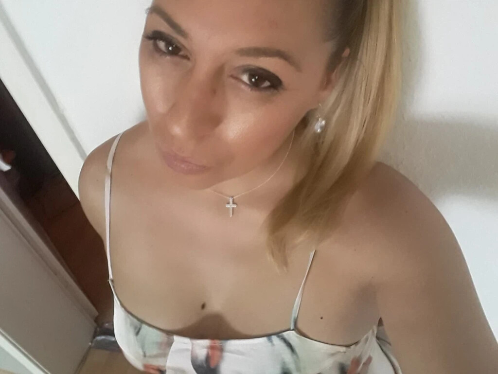 Miss-Caprice