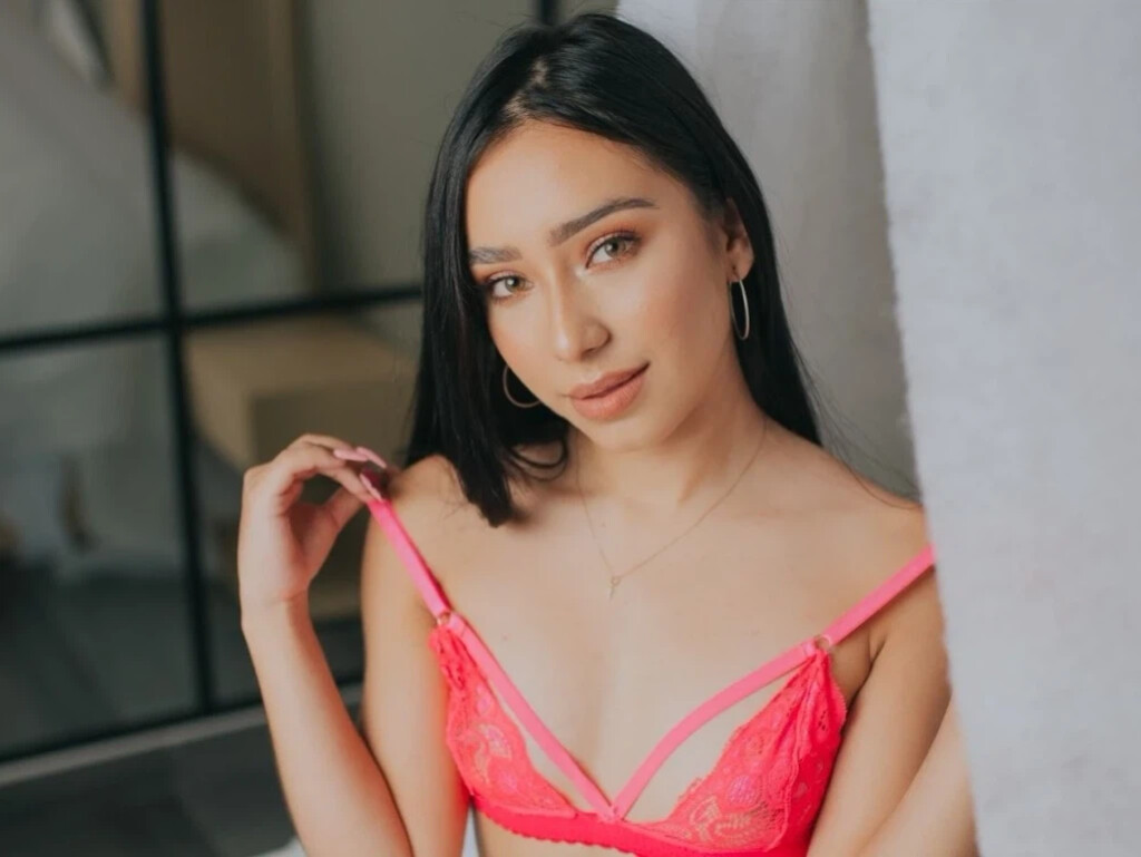 LauraSquirter
