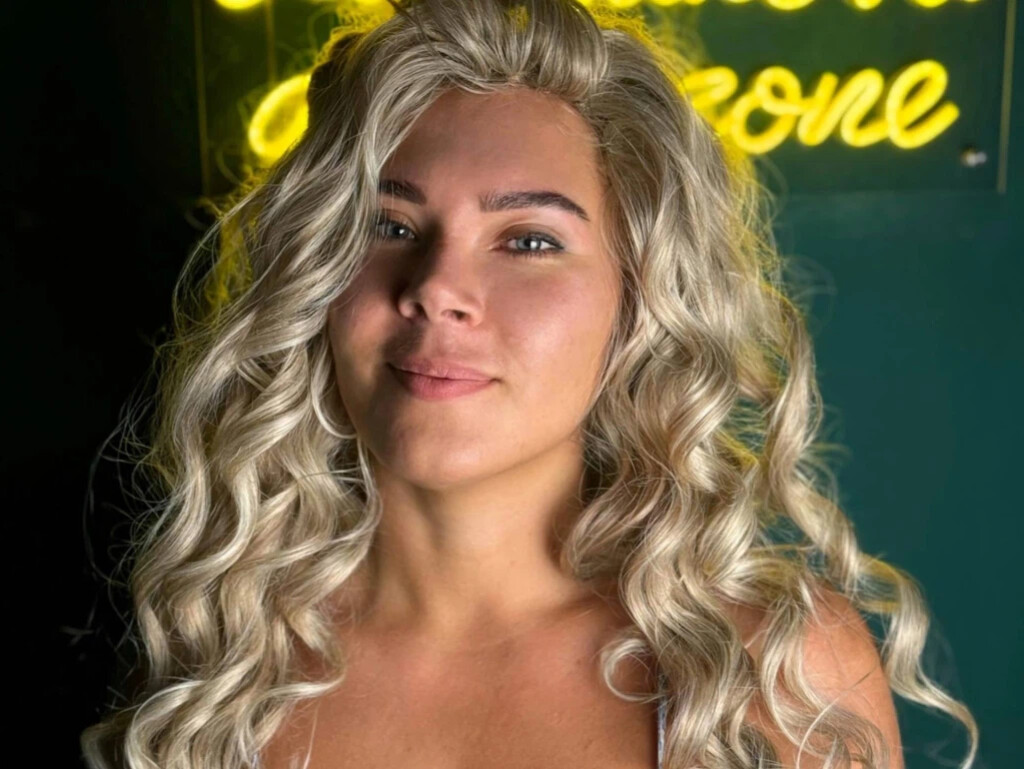 BustyNicoleX